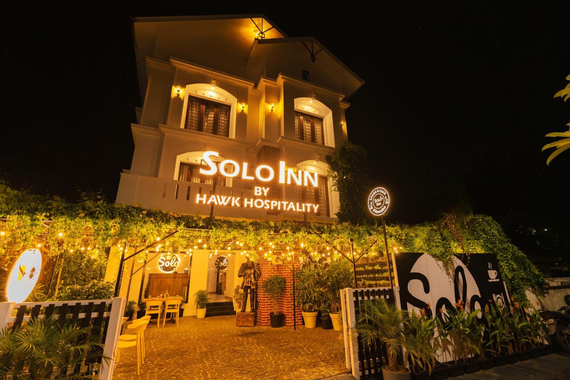 Solo Inn By Hawk Hospitality Kochi Exterior photo